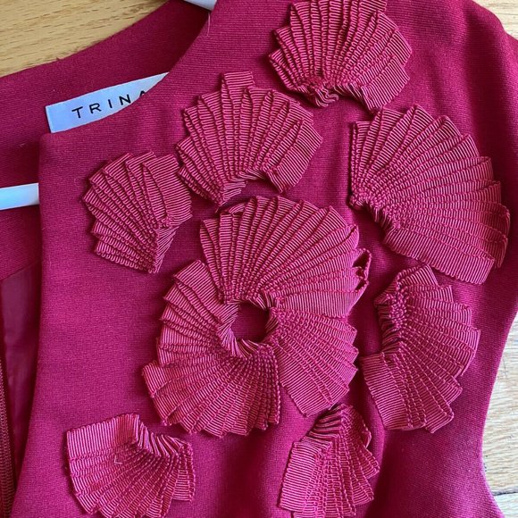 Trina Turk Los Angeles red flower applique dress - Picture 2 of 3